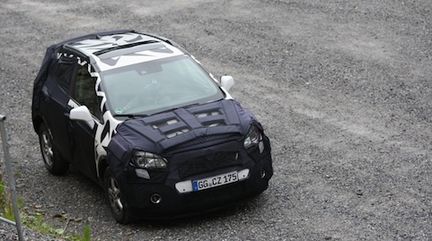 Spionbilder på Opels nya mini-suv