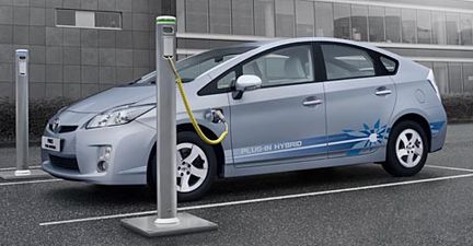 Mazda bygger hybrid med Toyotateknik
