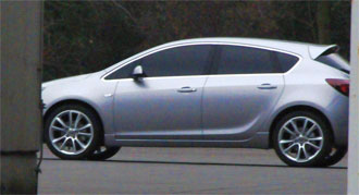 Nya Opel Astra utan maskering!