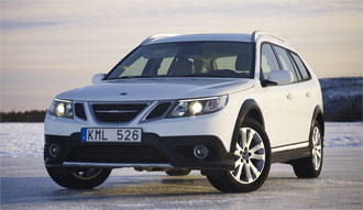 Saabchefen tänder till på en retro-Saab