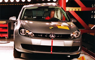 VW Golf krocktestad igen