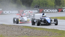 19 startande i Formel Renault-premiären