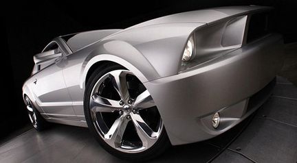 Mustang firar 45 år med Iacocca