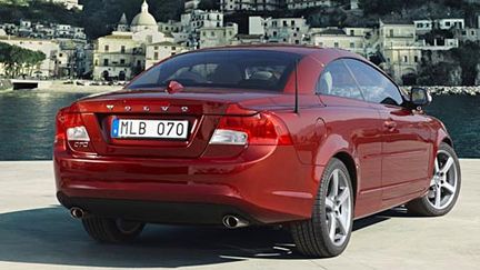 TV: Här rullar nya Volvo C70