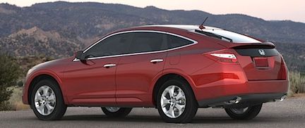Hondas svar: "snygga" bilder på nya Accord Crosstour!