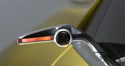 Lexus LF-Ch: Officiella bilder