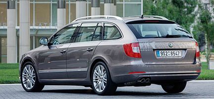 Skoda Superb Combi: Stor!