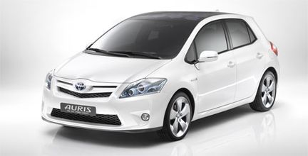 Toyota Auris blir hybrid med teknik från Prius