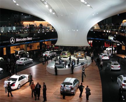 Bård Eker: "Det är när tapeterna börjar brinna man lär sig något!"