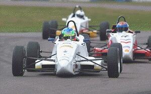 Det är bara Sverige som inte tar hand om förare som vill köra formelbil