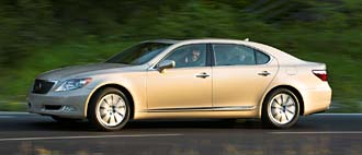 Volvo C30 med som finalist i "World Car of the Year 2008"