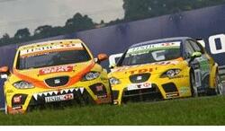 Yvan Muller och Rickard Rydell i första startledet i WTCC i Brasilien