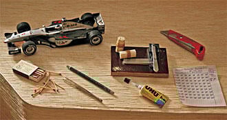 En F1-bil av tändstickor