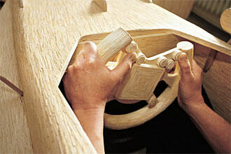 En F1-bil av tändstickor