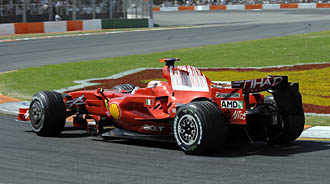 Hamilton segrade i F1-premiären