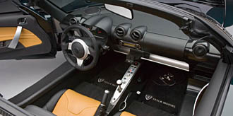 PROVKÖRD: Världens tuffaste elbil - Tesla Roadster!