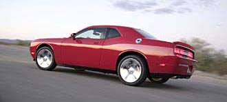 Dodge visar Challenger R/T och SE