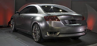 Suzuki Kizashi 3 säger - flytta på dig!