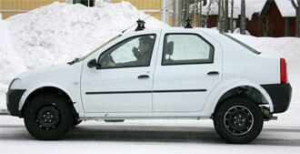 Dacia testkör ny suv i Sverige