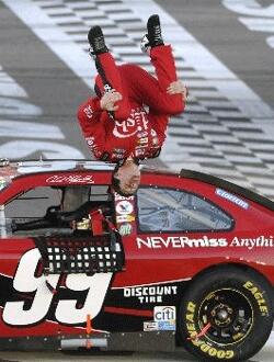 Carl Edwards vann på Texas Motor Speedway