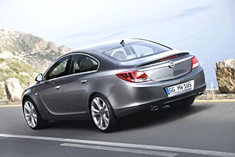 ÄNTLIGEN OFFICIELL: Opel Insignia!