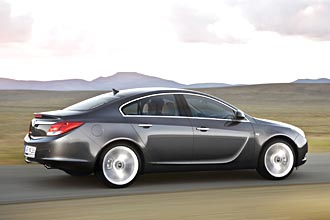 ÄNTLIGEN OFFICIELL: Opel Insignia!