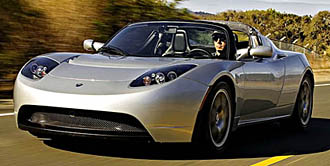 Tesla öppnar butik - men väntelistan är lång