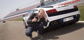 PROVKÖRD: Lambo slår tillbaka!