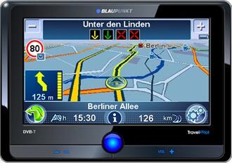 Nytt i höst: Navigatorn läser vägmärken och varnar för kurvor