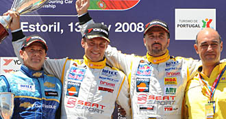 Årets första WTCC-seger för Rickard Rydell