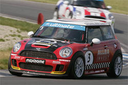 Tuff helg för Lestrup och Haglöf i Mini Challenge