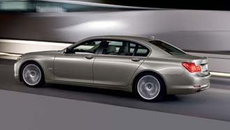 PROVKÖRD: Nya lyxiga BMW 7-serie!