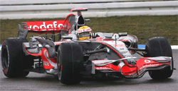 Hamilton fredagssnabbast på Hungarian Ring