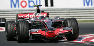 Första segern för Kovalainen på Hungarian Ring