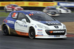 Johan Stureson siktar på pallen i Karlskoga