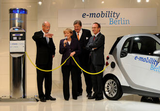 Mercedes satsar på elbilar i Berlin