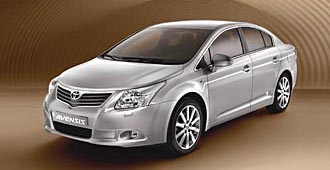 PARIS: Fler bilder på nya Toyota Avensis - även kombi