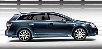 PARIS: Fler bilder på nya Toyota Avensis - även kombi