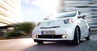 PARIS: Fler bilder på nya Toyota Avensis - även kombi