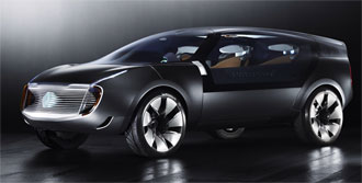 PARIS: Sexsitsig Renault-hybrid med tre motorer