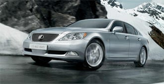 PARIS: Lexus IS 250 som cab!