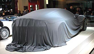 PARIS: Tjuvtitt på Aston Martins nya superbil One-77