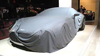 PARIS: Tjuvtitt på Aston Martins nya superbil One-77