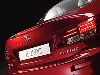 BILD-FROSSERI: Lexus IS 250C - 30 stora bilder!