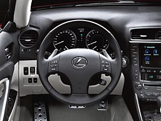 BILD-FROSSERI: Lexus IS 250C - 30 stora bilder!