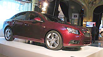 TORRKÖRD: Chevrolet Cruze - föregångaren till Saab 9-3!