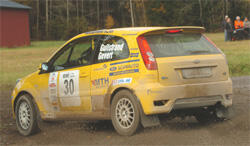 Joakim Nyman vann tät sekundfight i Ford Flexifuel