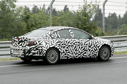 Opel Aura OPC med 300 hk