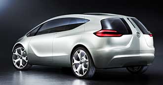 FRANKFURT: Opels plug-in hybrid!