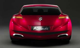 Batman kör Suzuki Kizashi